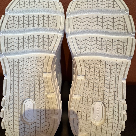 Brooks Walking Shoes - Picture 2 of 4